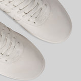 VERSUS | WHITE / WHITE